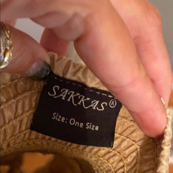 Ladies dress - Picture 5 of 5